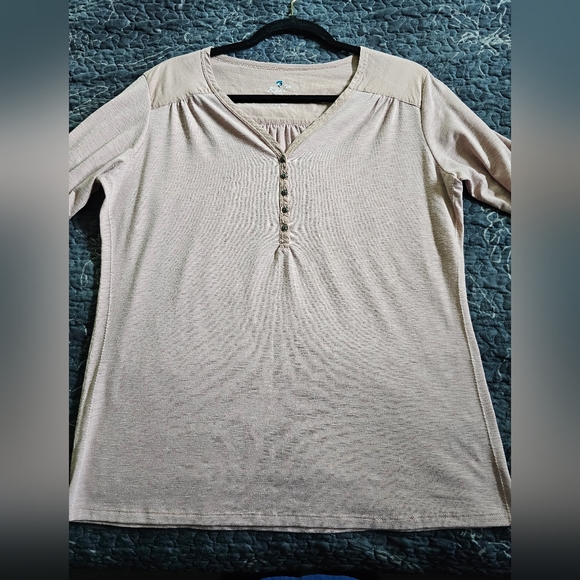 *Kuhl Quarter-Sleeve Shirt* - Picture 6 of 13